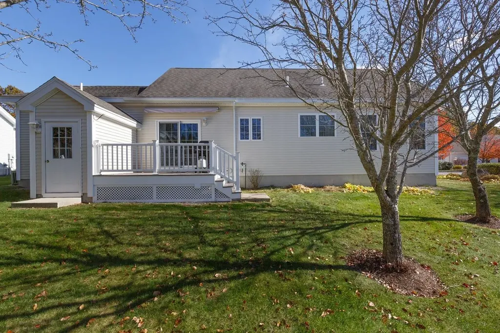 12 Morrison Drive Londonderry NH 03053