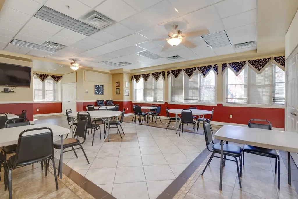 12 Morrison Drive Londonderry NH 03053