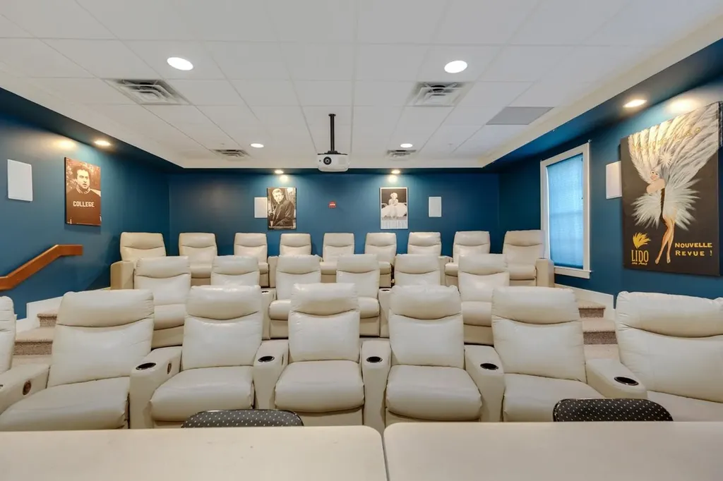 12 Morrison Drive Londonderry NH 03053