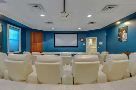 12 Morrison Drive Londonderry NH 03053