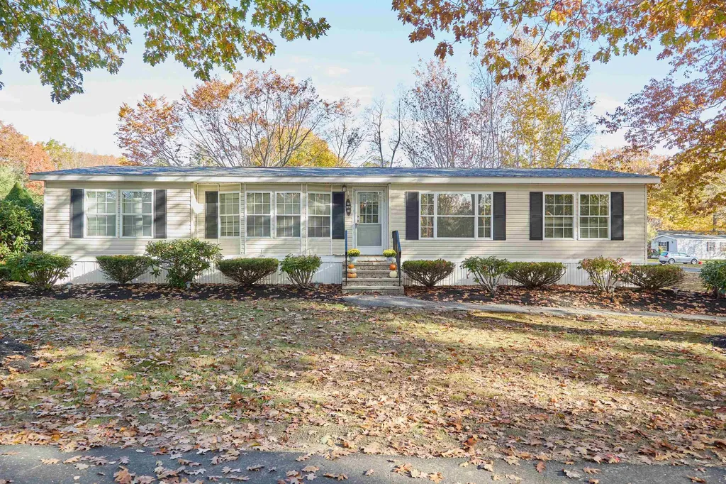 45 Oak Drive North Hampton NH 03862