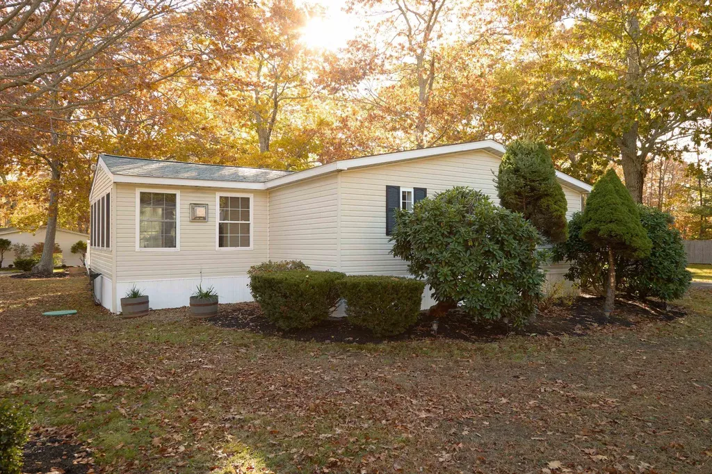 45 Oak Drive North Hampton NH 03862