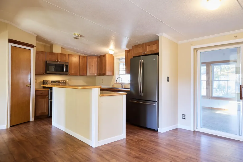 45 Oak Drive North Hampton NH 03862