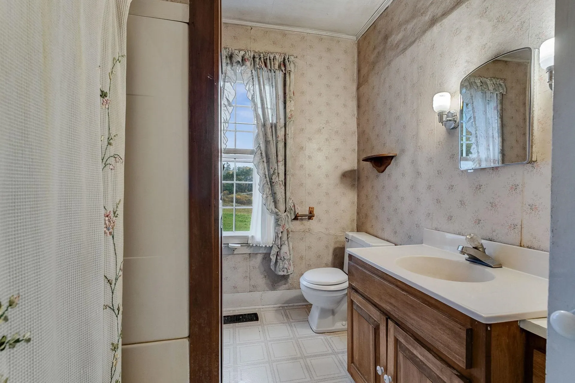 1476 West County Road Calais VT 05648