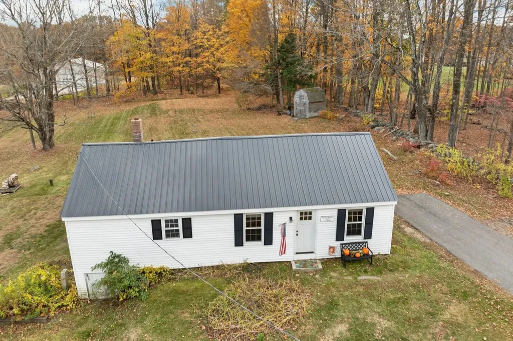 15 Robert Rogers Road Dunbarton NH 03046