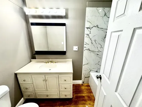 23 Oak Street Derry NH 03038