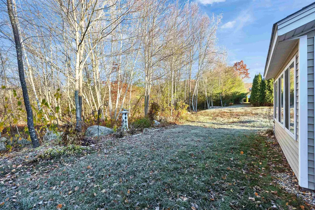 28 Owens Drive Swanzey NH 03446