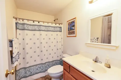 28 Owens Drive Swanzey NH 03446