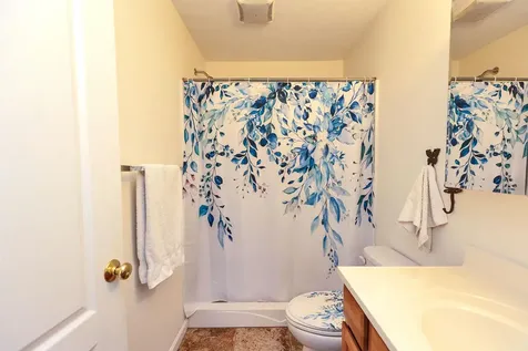 28 Owens Drive Swanzey NH 03446