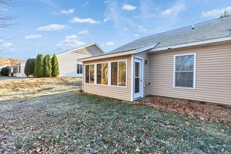 28 Owens Drive Swanzey NH 03446