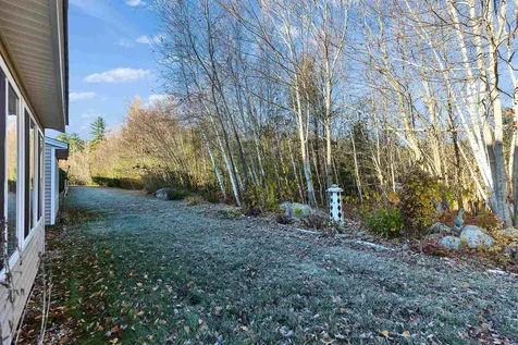 28 Owens Drive Swanzey NH 03446