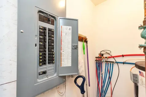 28 Owens Drive Swanzey NH 03446