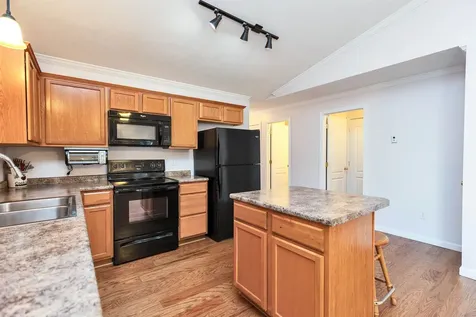 28 Owens Drive Swanzey NH 03446