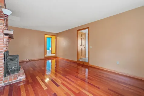 138 Castle Hill Road Windham NH 03087