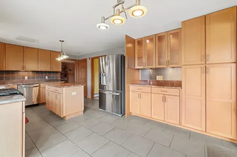 138 Castle Hill Road Windham NH 03087