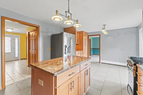 138 Castle Hill Road Windham NH 03087