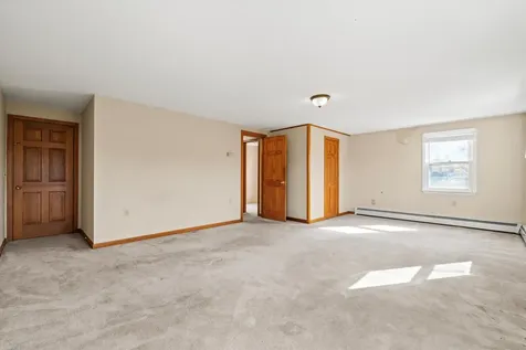 138 Castle Hill Road Windham NH 03087