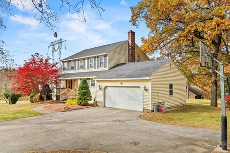 138 Castle Hill Road Windham NH 03087