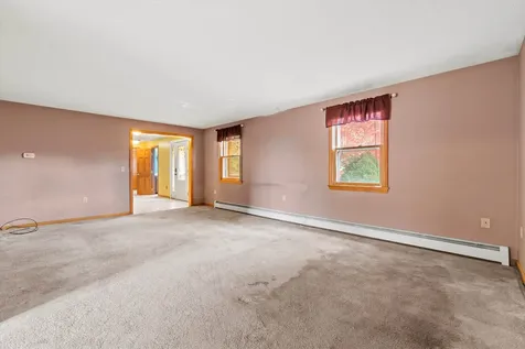 138 Castle Hill Road Windham NH 03087