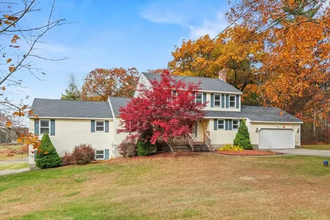 138 Castle Hill Road Windham NH 03087