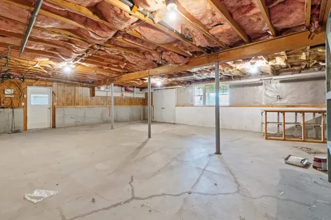 138 Castle Hill Road Windham NH 03087