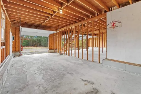 138 Castle Hill Road Windham NH 03087