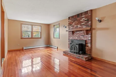 138 Castle Hill Road Windham NH 03087