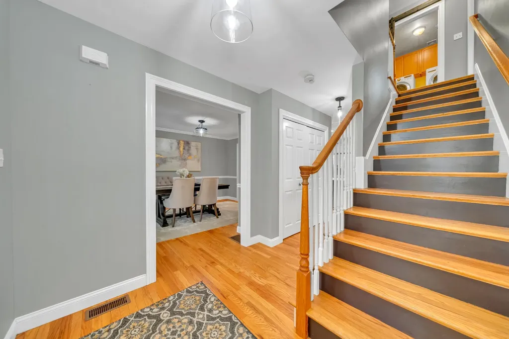 8 Stonewall Way Newmarket NH 03857