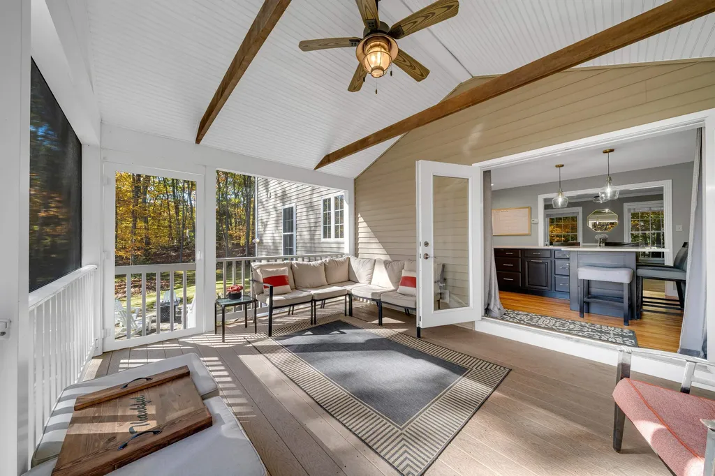 8 Stonewall Way Newmarket NH 03857