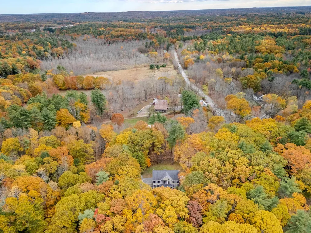 8 Stonewall Way Newmarket NH 03857