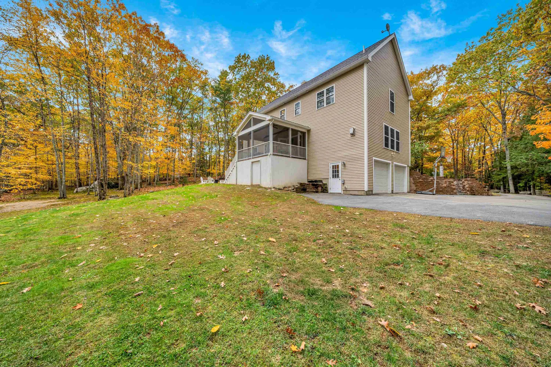 8 Stonewall Way Newmarket NH 03857