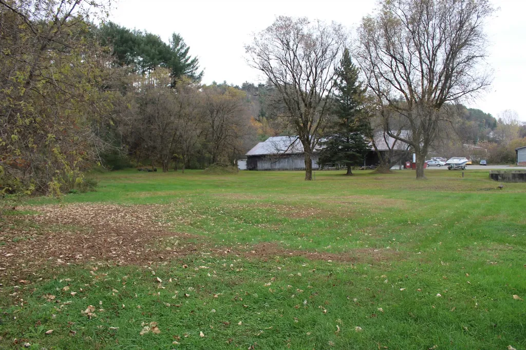 1322 Memorial Drive St. Johnsbury VT 05819