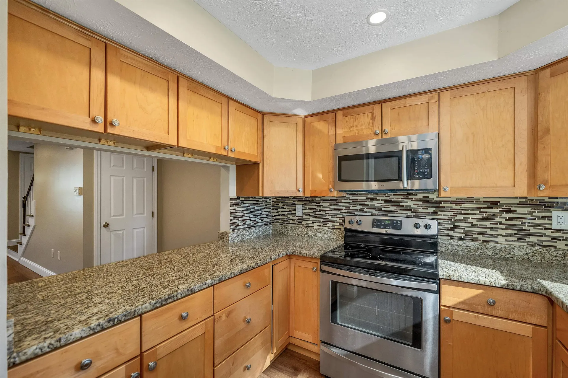 32 Cadogan Way Nashua NH 03062