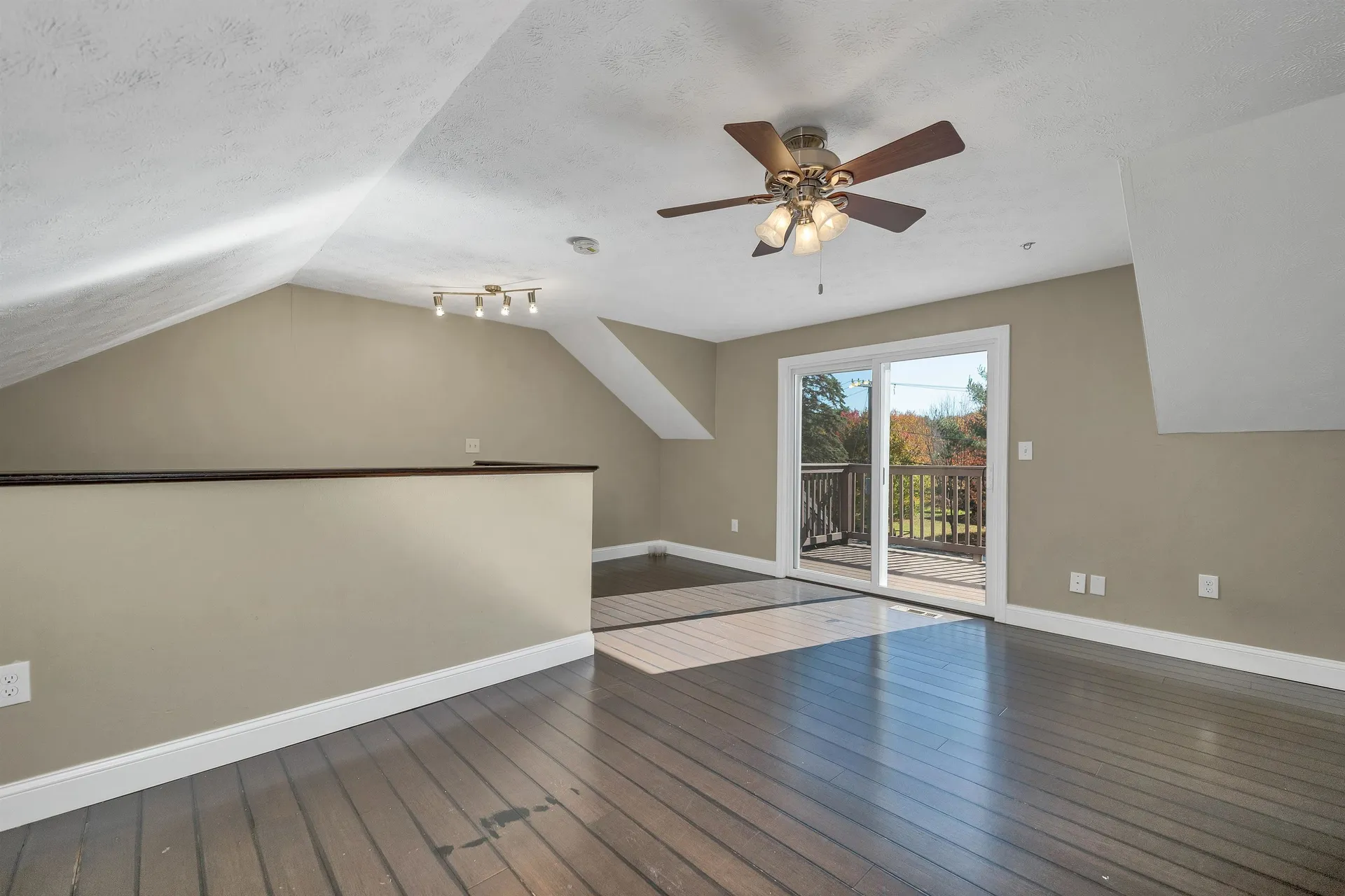 32 Cadogan Way Nashua NH 03062