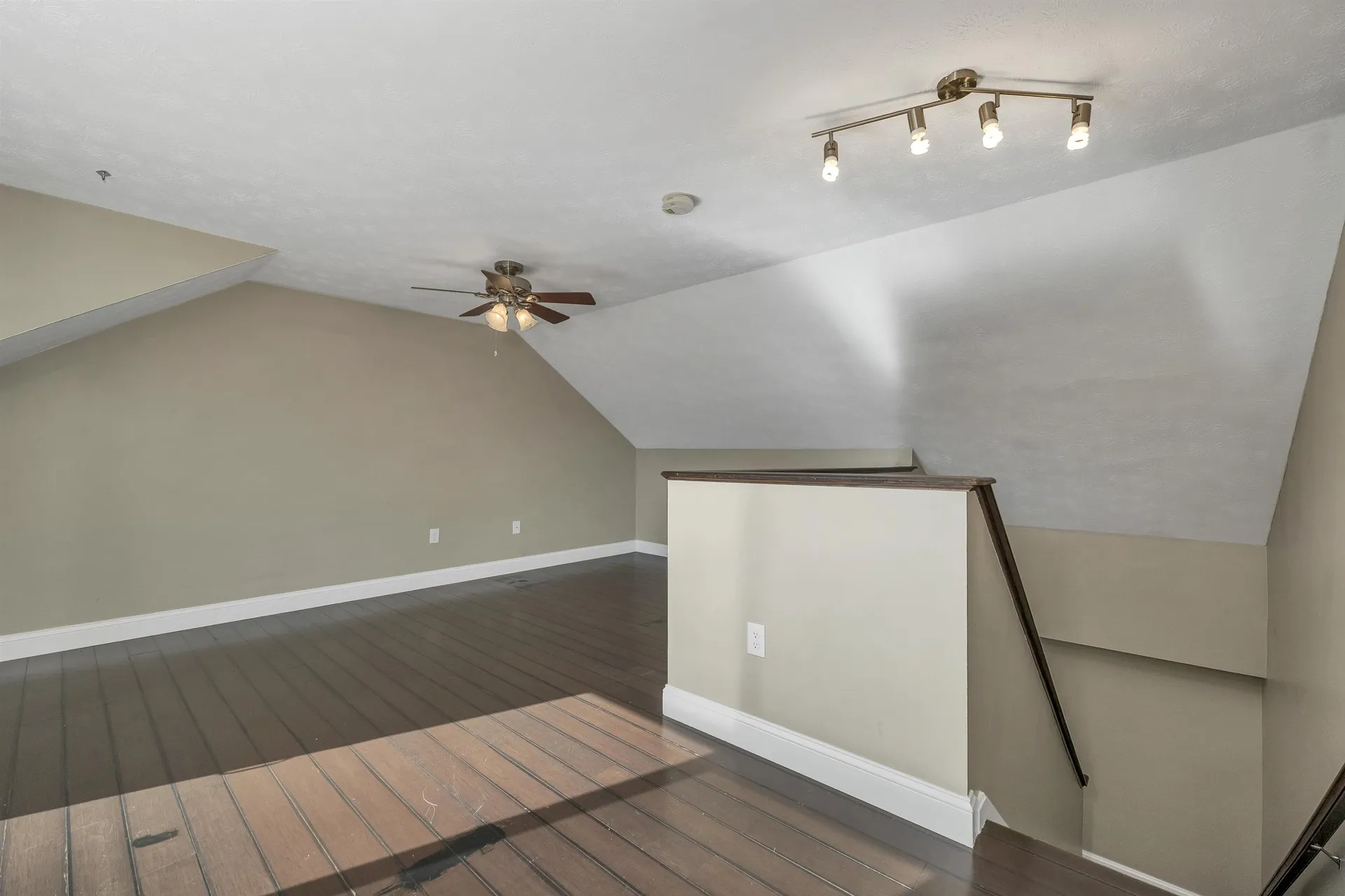 32 Cadogan Way Nashua NH 03062