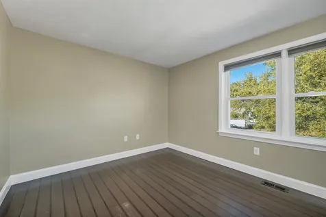 32 Cadogan Way Nashua NH 03062