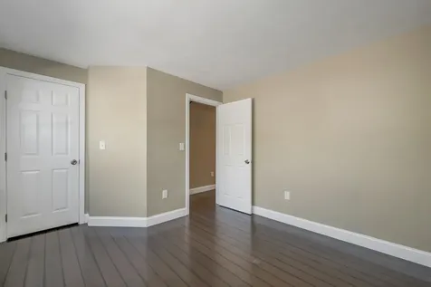 32 Cadogan Way Nashua NH 03062