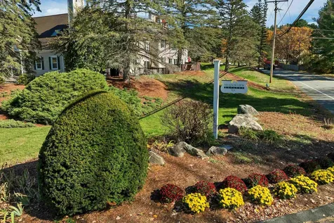 32 Cadogan Way Nashua NH 03062