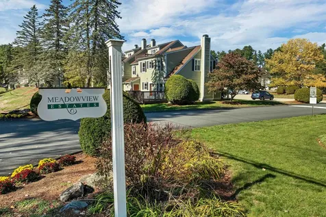 32 Cadogan Way Nashua NH 03062