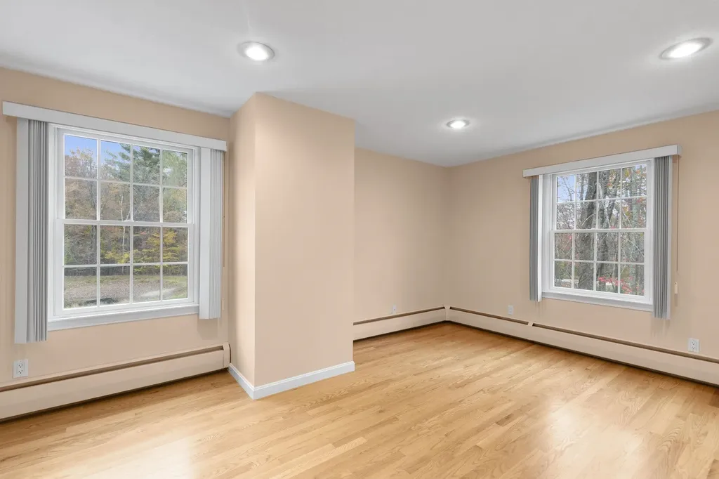 71 Ten Rod Road Rochester NH 03867