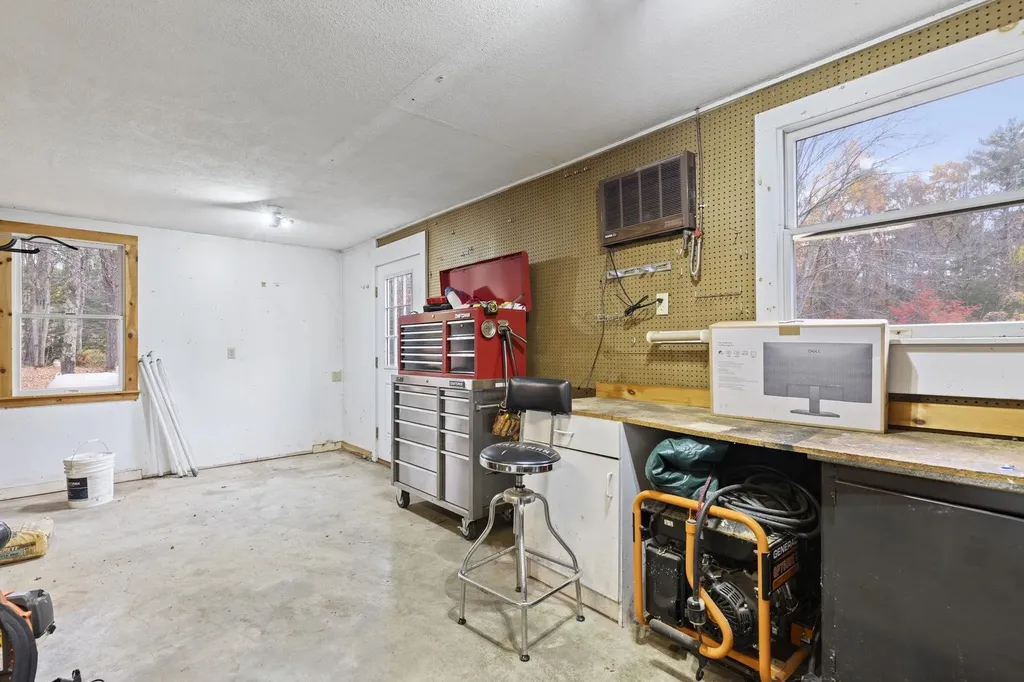 71 Ten Rod Road Rochester NH 03867