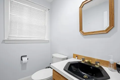 71 Ten Rod Road Rochester NH 03867