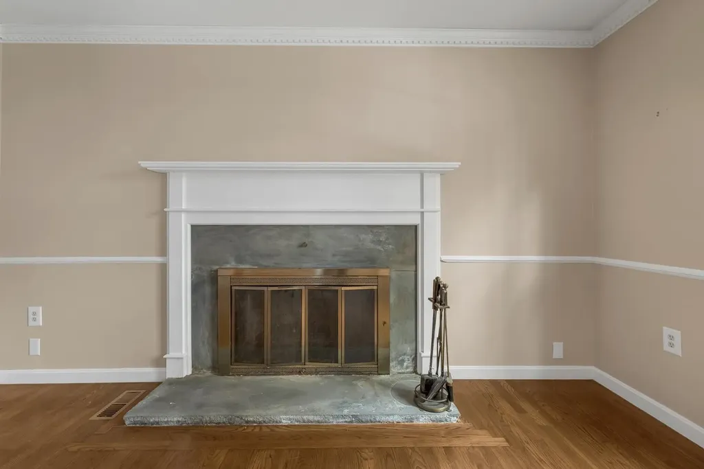 10 Winterberry Drive Amherst NH 03031