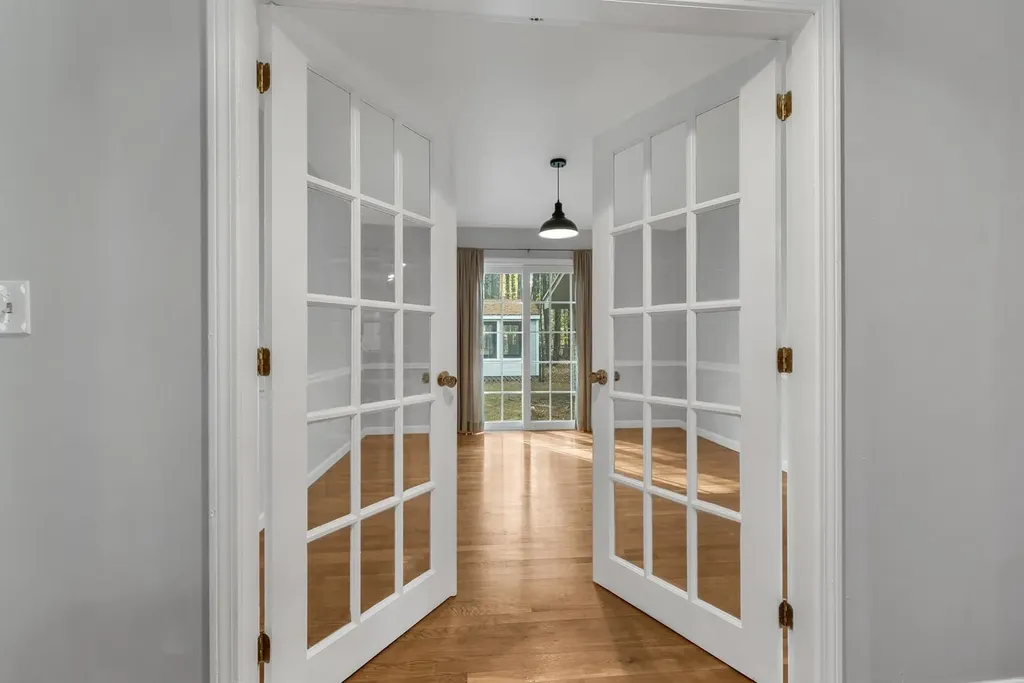 10 Winterberry Drive Amherst NH 03031