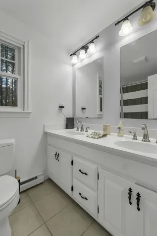 10 Winterberry Drive Amherst NH 03031