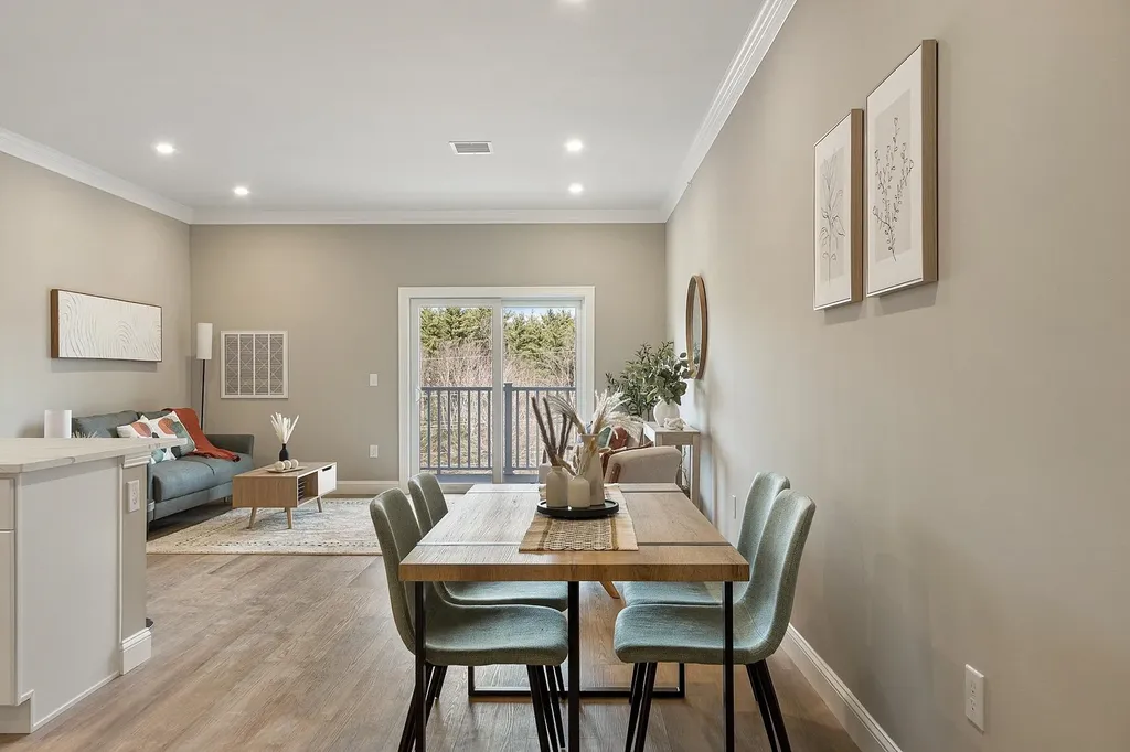 10100 S Willow Street Manchester NH 03103