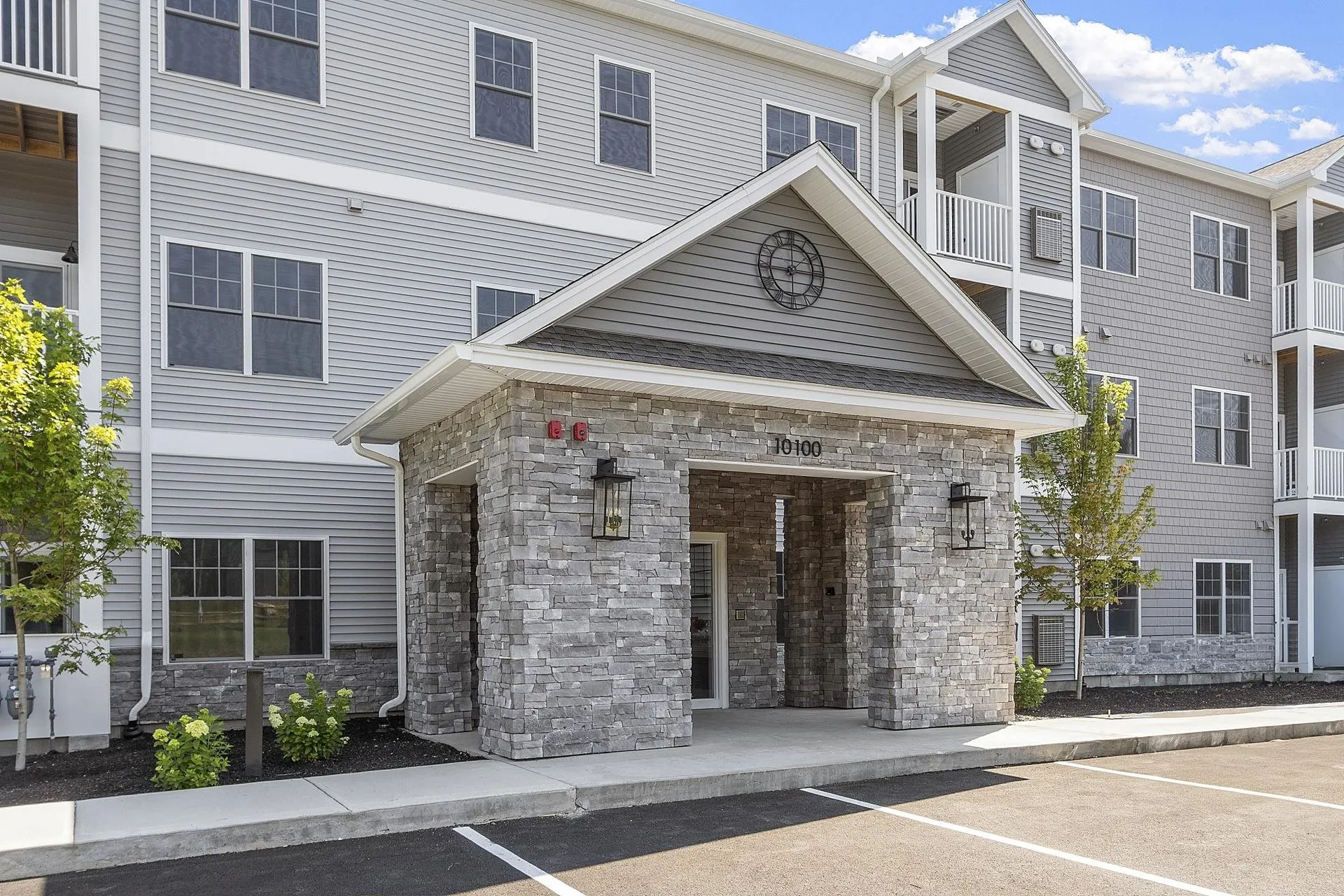 10100 S Willow Street Manchester NH 03103