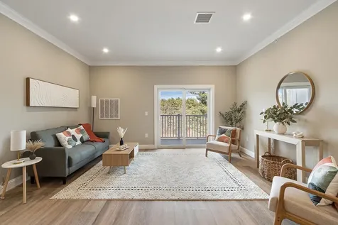 10100 S Willow Street Manchester NH 03103