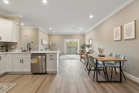 10100 S Willow Street Manchester NH 03103