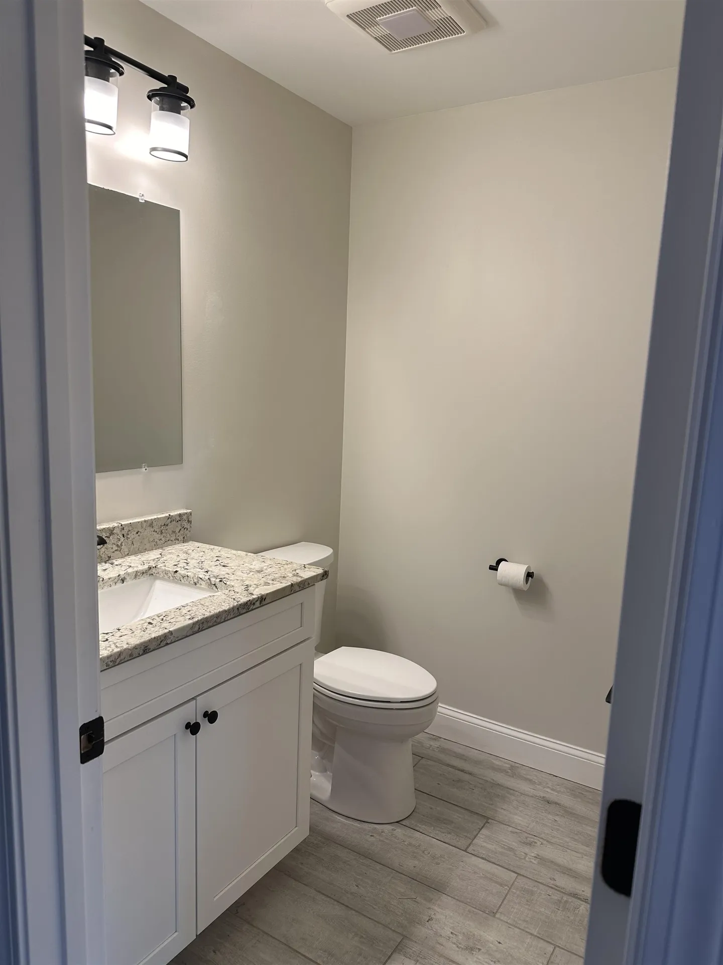 12 Sapphire Lane Nashua NH 03060